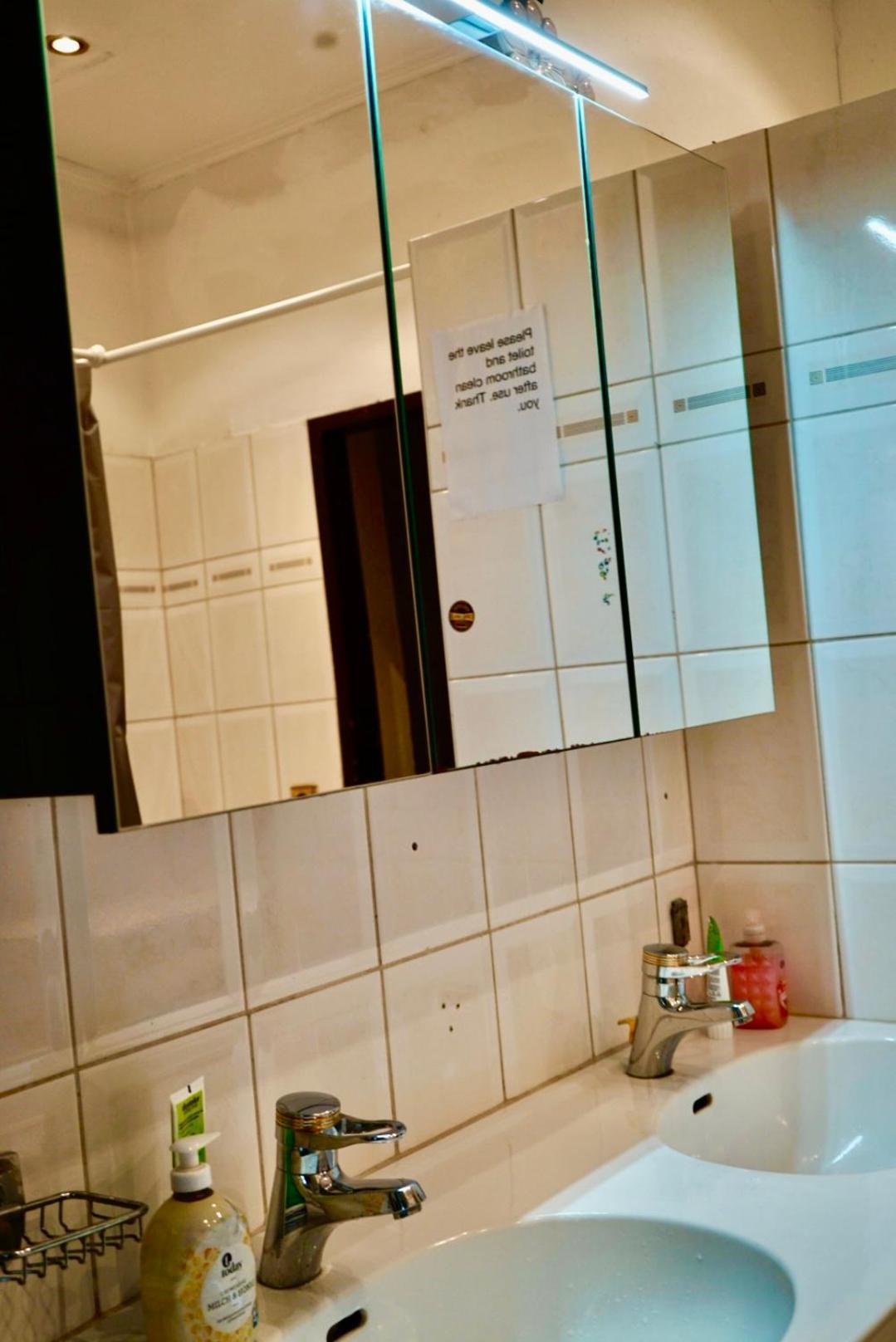 וינה U6 Schoepfwerk Hostel 1 מראה חיצוני תמונה